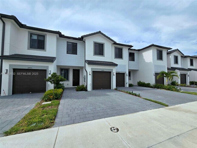 Building Photo - 34526 SW 191st Ave