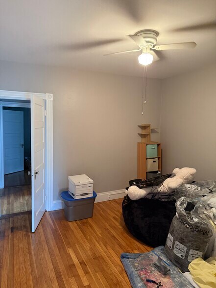 2nd bedroom - 18 Summer St