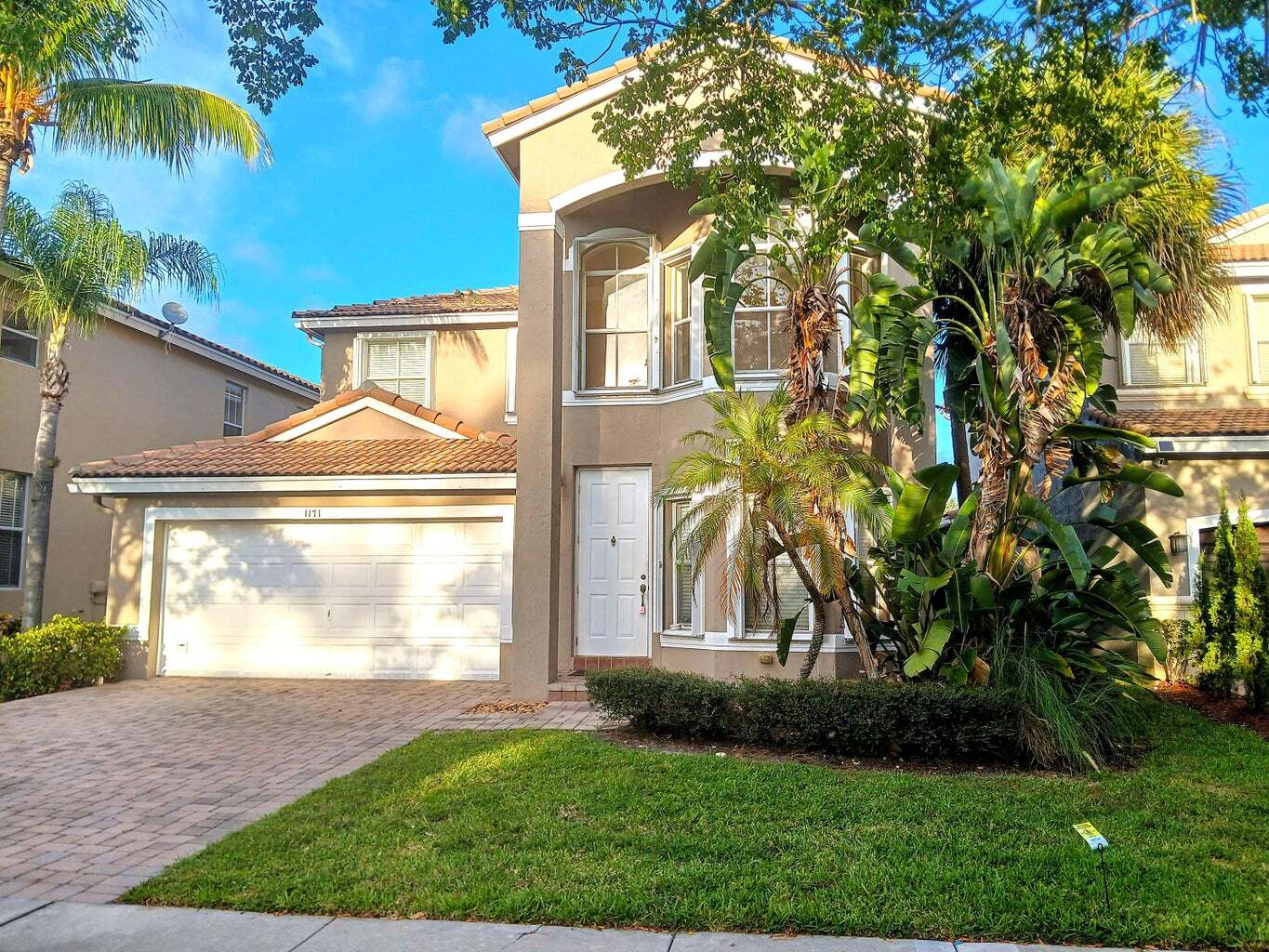 Building Photo - 1171 W Magnolia Cir