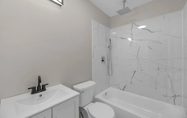 Building Photo - 121 N Patterson Park Ave