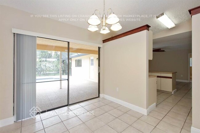 Building Photo - 10821 NW 33rd St