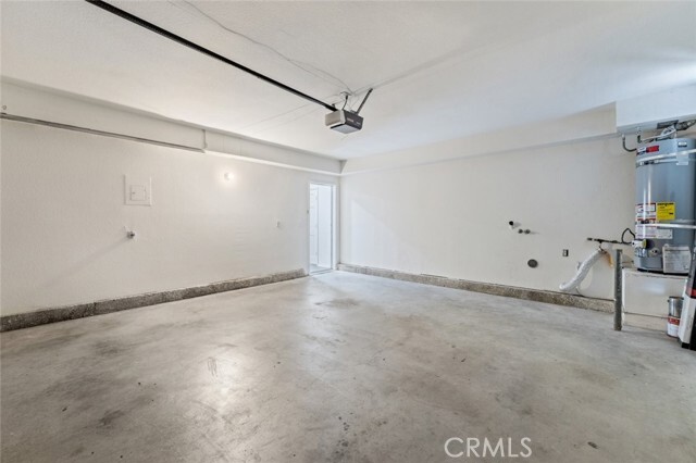 Building Photo - 731 E Cypress Ave