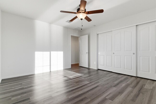 Building Photo - 4119 S 186th Ave