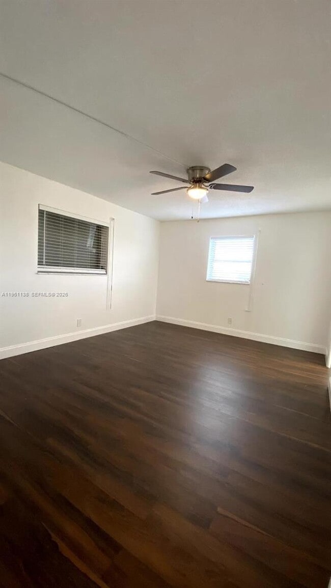 Building Photo - 2640 Garden Dr S