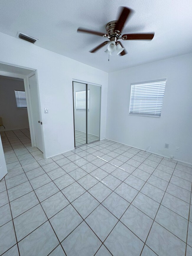 Building Photo - For Rent Beautiful 4-Bedroom Home with Bon...