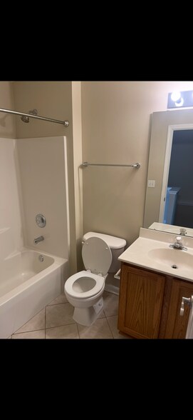 Building Photo - Room in Townhome on Reese Blvd W