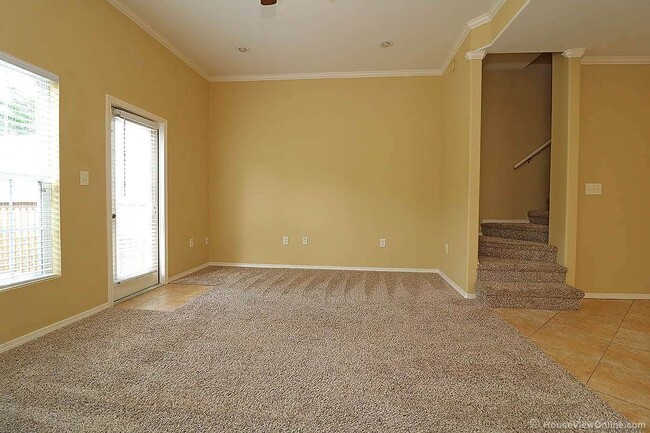 Building Photo - Brookshire 1315/1317