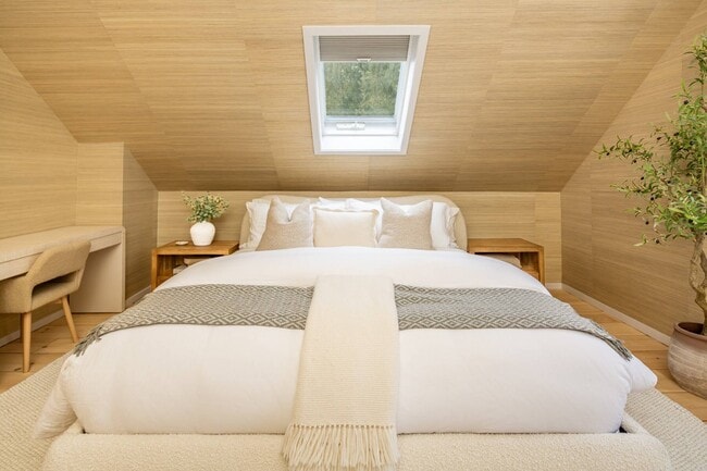 Building Photo - 97 Swamp Rd