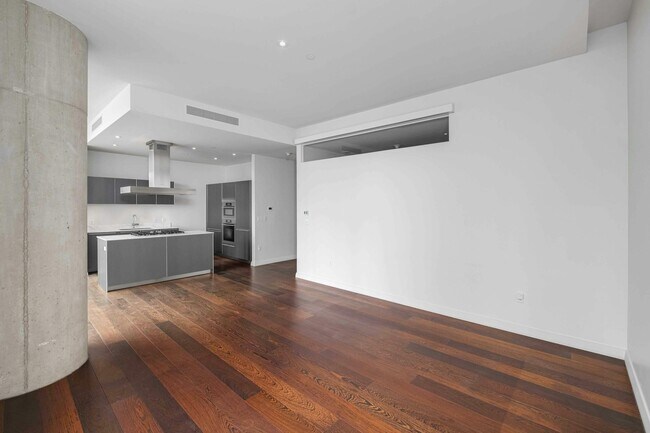 Building Photo - 210 Lavaca St