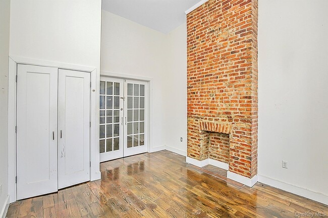 Building Photo - 99 Eldert St