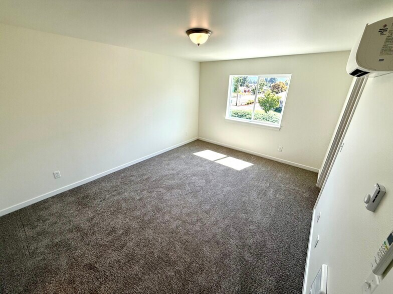 Building Photo - 410 Wagon Wheel Dr