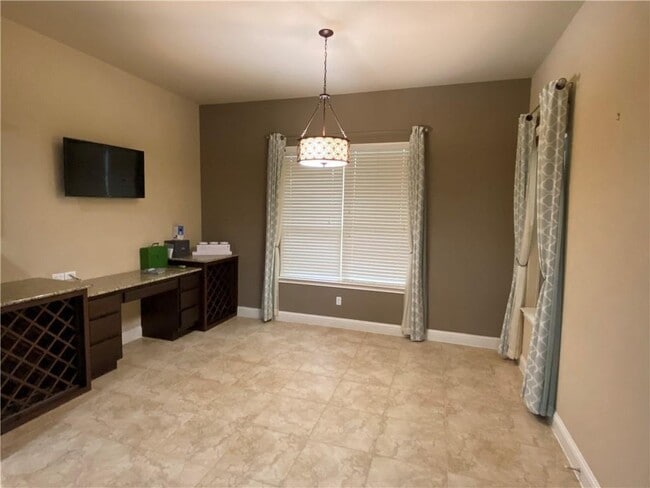 Building Photo - 3216 Herradura Dr