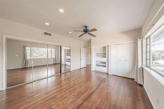 Building Photo - 6205 Greenway Rd