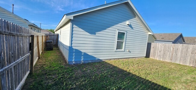 Building Photo - Thea Meadows-4-bedroom, 2 baths