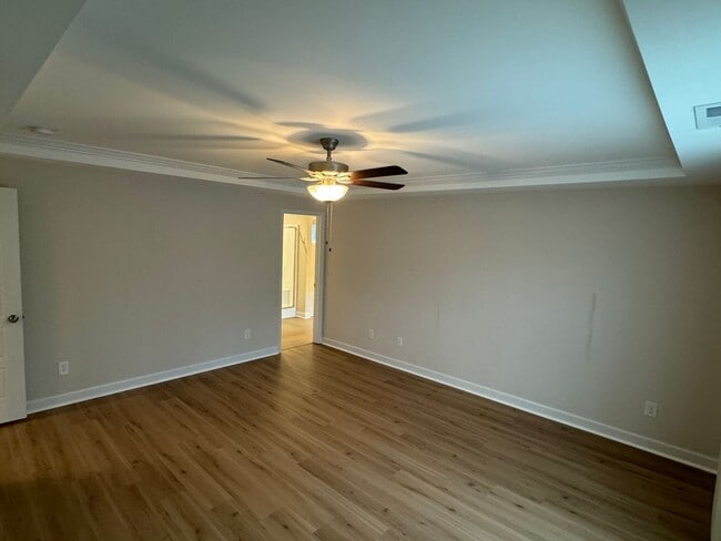 Building Photo - Rental - LIKE NEW!!!!  Absolutely Beautifu...
