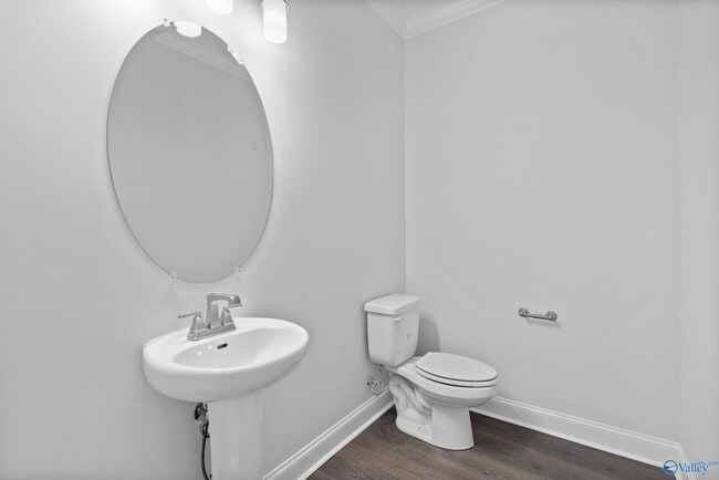 Building Photo - 121 Iberville St