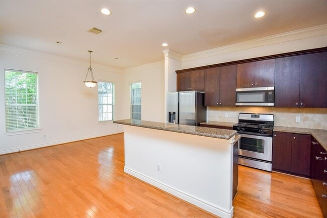 Building Photo - 2612 Starboard Point Dr