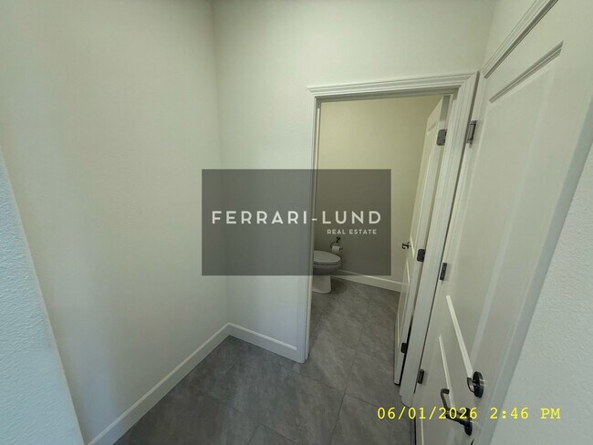 Building Photo - ?? Newer 4 Bedroom Home with 2,367 Sq. Ft. of Living Space! - Kay DeAlba property!! ??