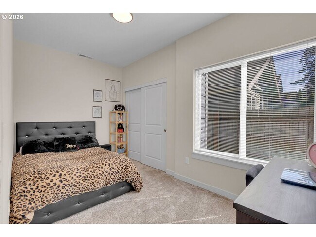 Building Photo - Bright Open-Concept Home with Vaulted Ceilings, Private Primary Suite & Stylish Modern Finishes