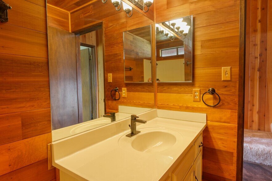 Building Photo - 24450 Willow Pass Dr