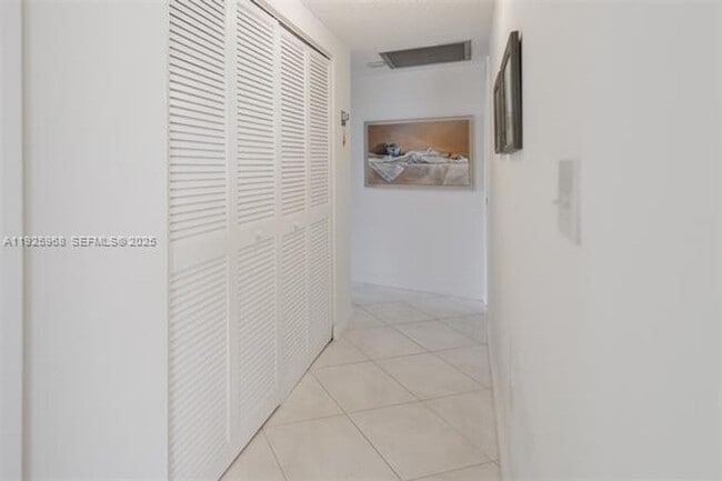 Building Photo - 1950 S Ocean Dr