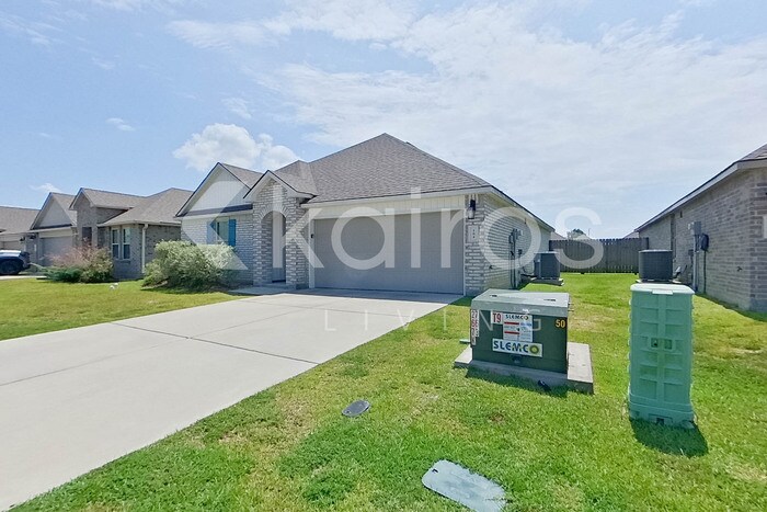 Building Photo - 104 ORTHELLO COURT