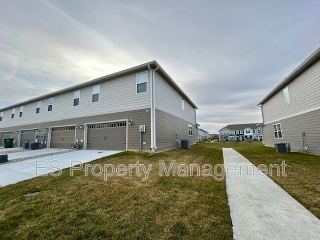 Building Photo - 17302 Wellburn Dr