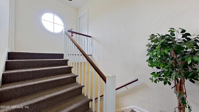 Building Photo - 1245 Belmont Terrace