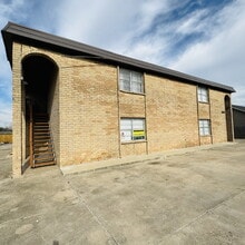 Building Photo - Chic 2-Bedroom | 2-Bathroom Port Arthur Apartment with Elegant Granite Finishes!