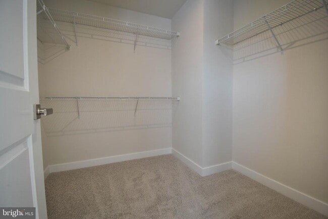 Building Photo - 120 Emily Wy