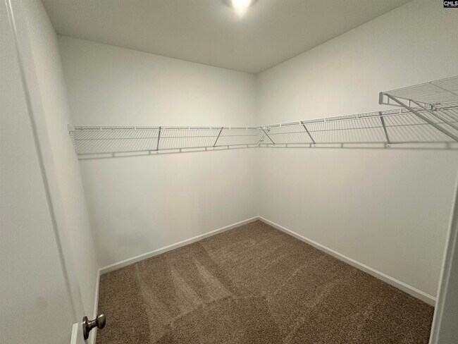 Building Photo - 915 Blenheim Wy