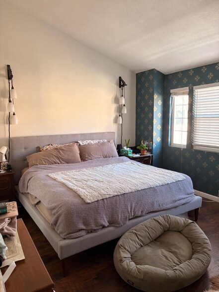 Building Photo - 267 N Holliston Ave