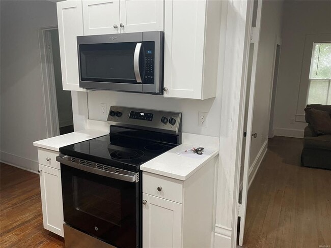 Primary Photo - 406 B King St