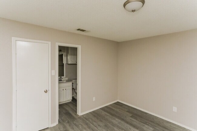 Building Photo - 4203 Rye Glen Dr