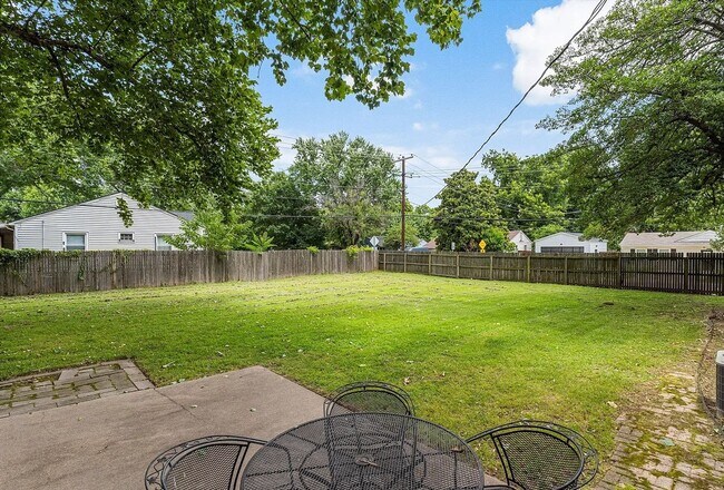 Building Photo - Located in the heart of Brookside, this inviting home sits on a spacious, fully fenced corner lot.