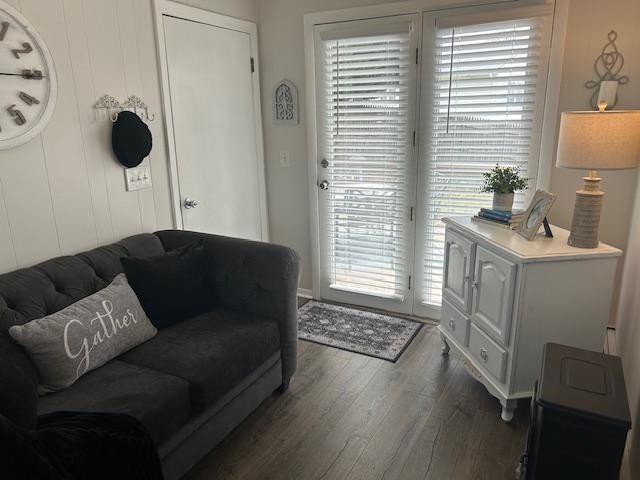 Building Photo - 3 Crestwood Dr