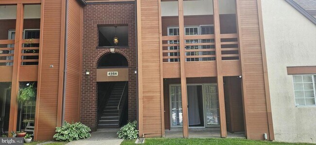 Primary Photo - 4954 Columbia Rd