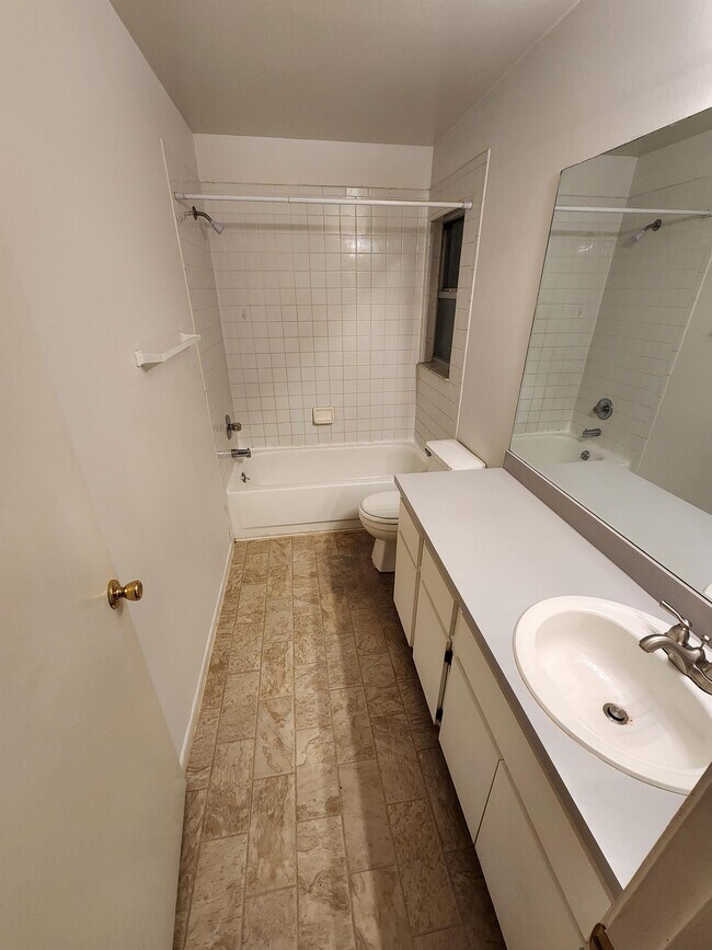 Building Photo - 13612 Laraway Dr