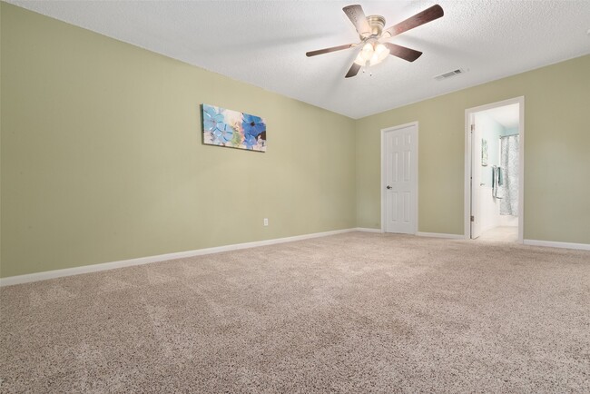 Building Photo - 6602 Montauk Dr