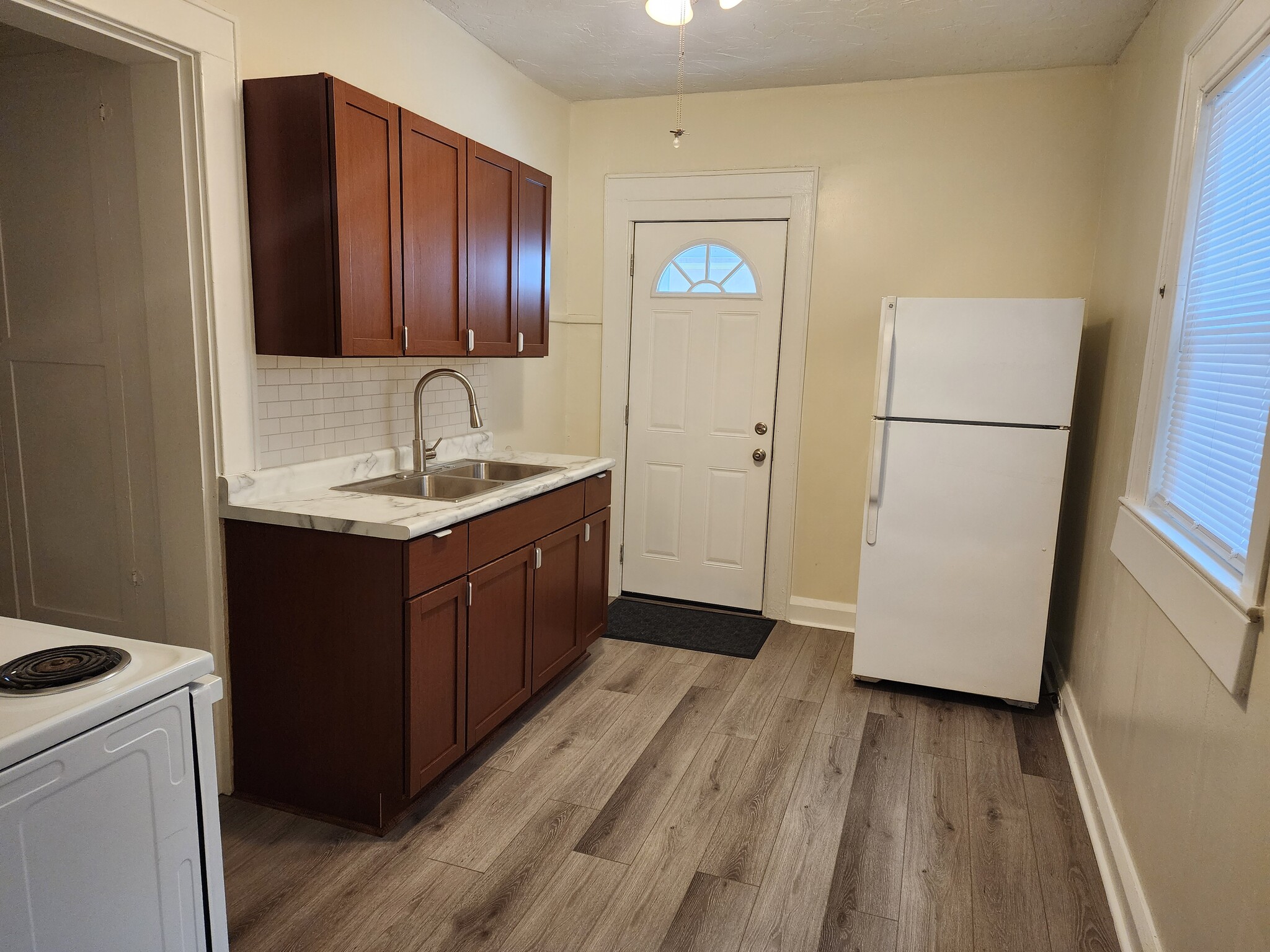 Kitchen - 328 n main st