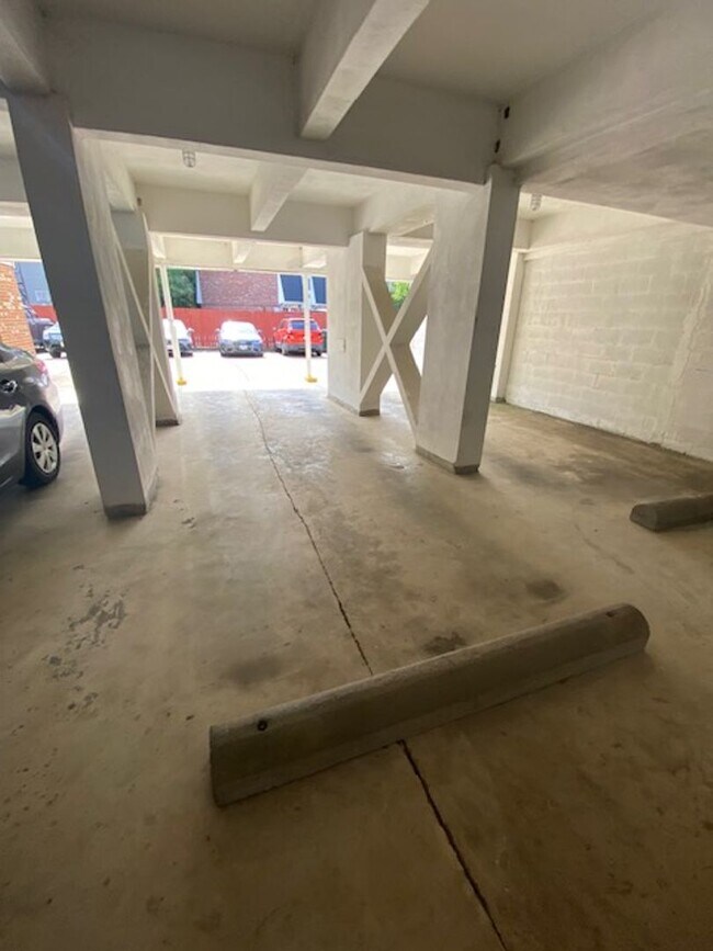 Building Photo - Baldwin Commons