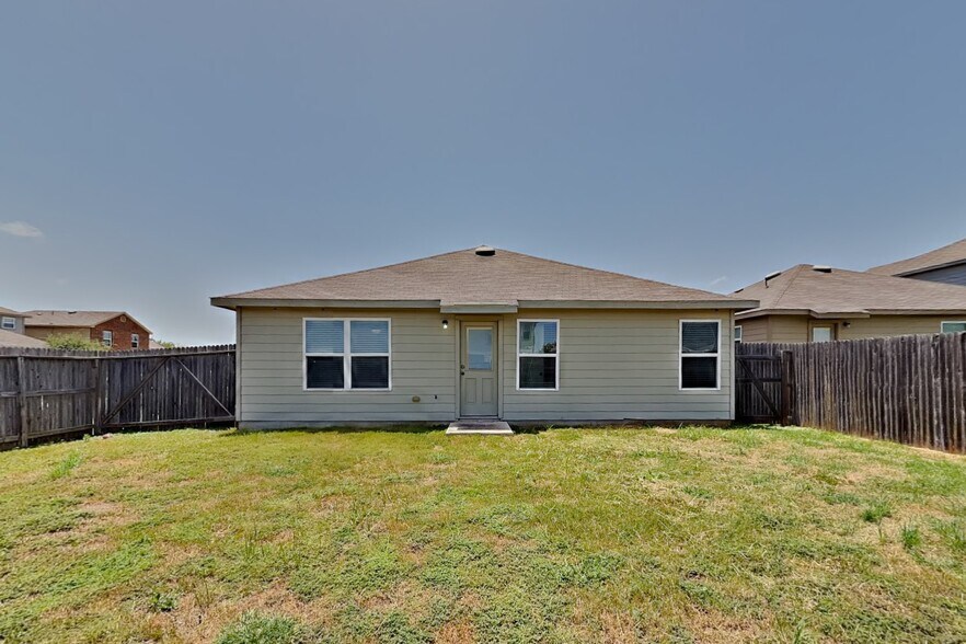 Building Photo - 3704 Colemans Run