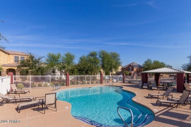Building Photo - 7255 N 89th Dr