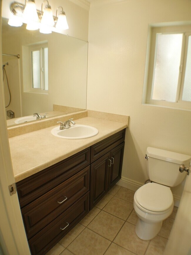 Building Photo - 2850 Reynard Way