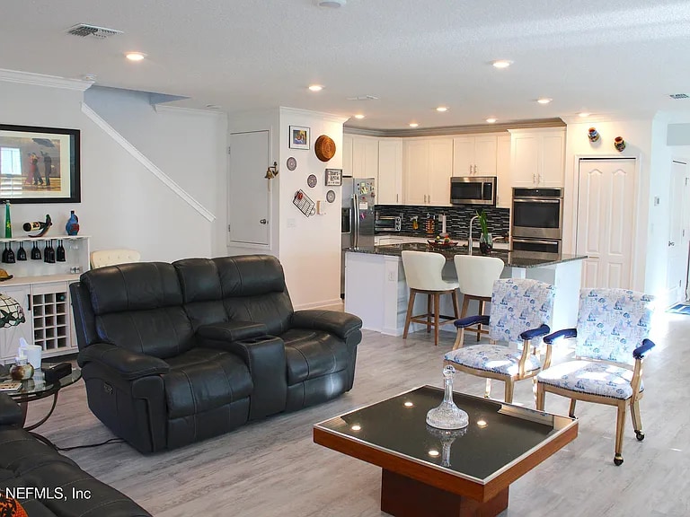 Building Photo - 312 Aventurine Ave
