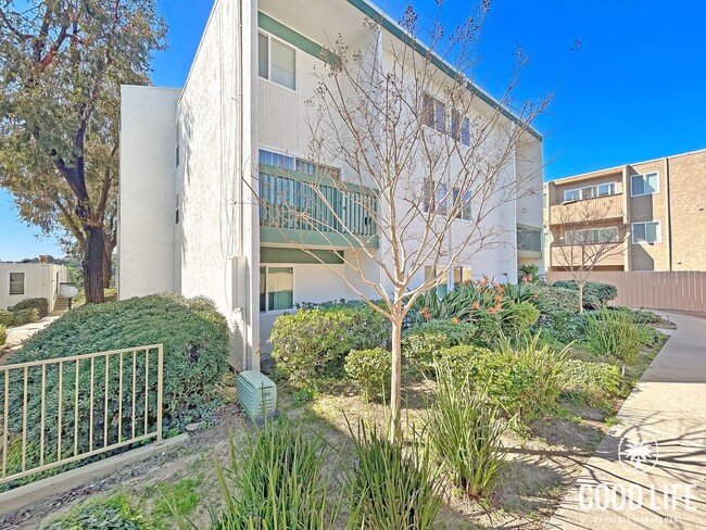 Building Photo - Beautifully Updated 2B 1.5BA Condo w/ Reserved Parking!
