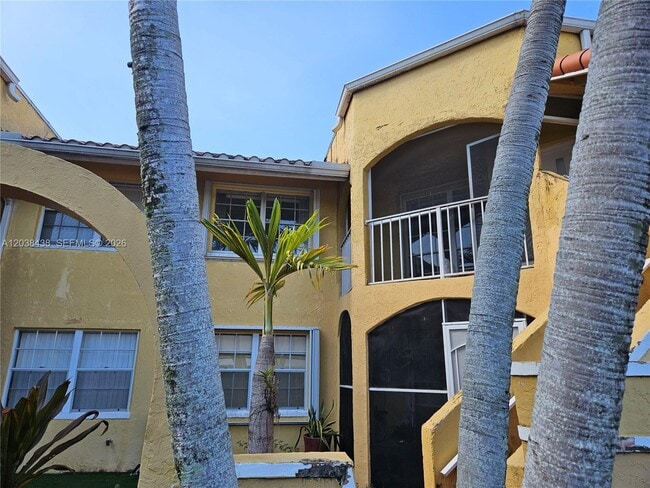 Building Photo - 15665 SW 74th Cir Dr