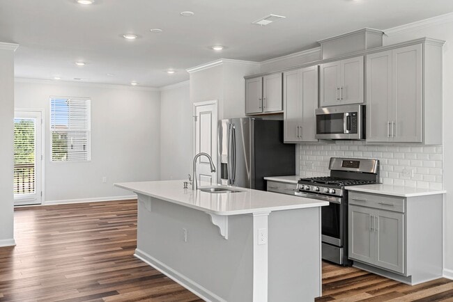 Building Photo - Just Listed! Beautiful 3BR/3.5BA Townhome + $500 Off First Month's Rent