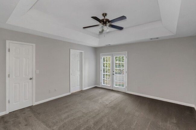 Building Photo - Don’t Miss This Beautiful 4BR/2BA Home wit...