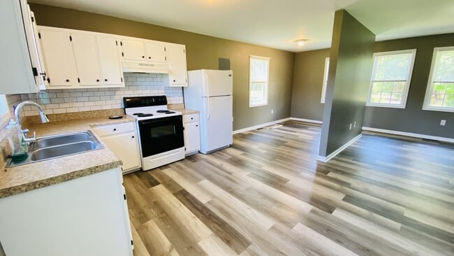 Building Photo - 847 Skipwith Rd